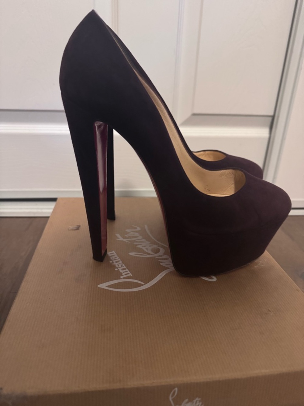 Alta Vicky 160 Wine Suede